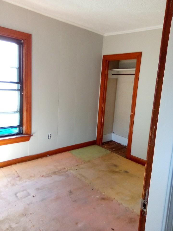 26 Hale St #1LEFT - Photo 4 of 8