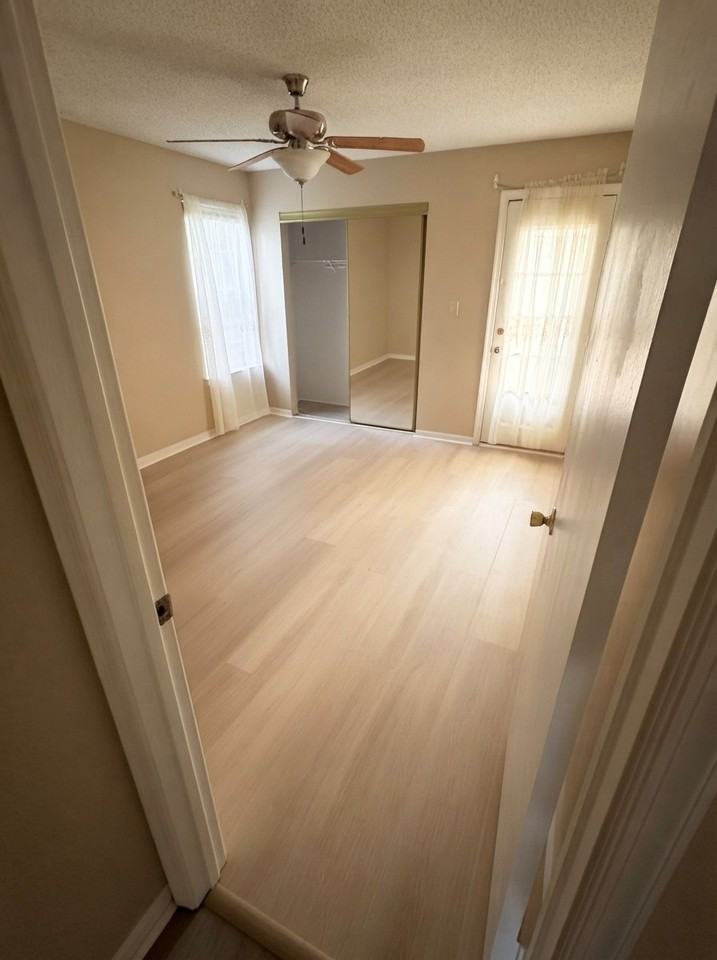 3674A Towne Point Rd - Photo 3 of 8