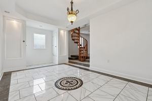 featured image of 2135 Mirabeau Ave