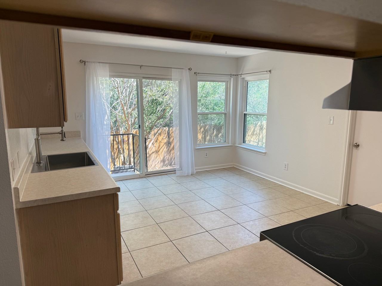 2308 Lavendale Ct - Photo 3 of 20