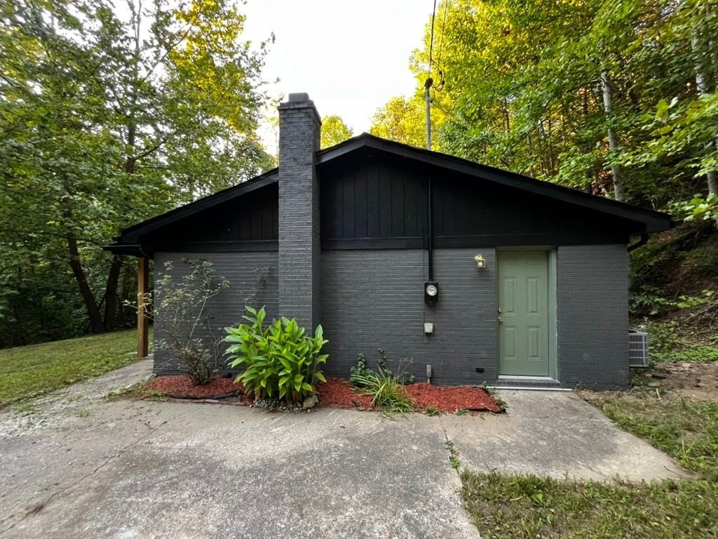 515 Mcmillian Rd - Photo 2 of 11