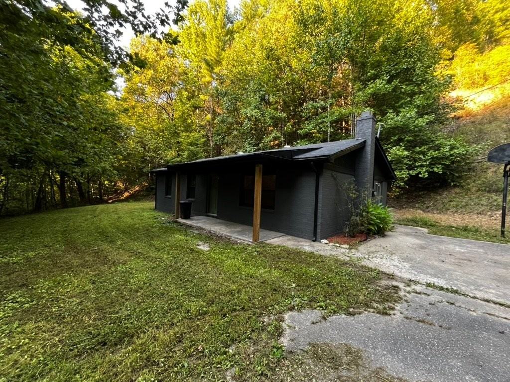 515 Mcmillian Rd - Photo 3 of 11