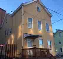 featured image of 21 Leslie St #2ndFL