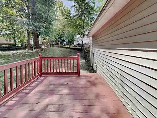 7806 Royce Hall Ln - Photo 7 of 7