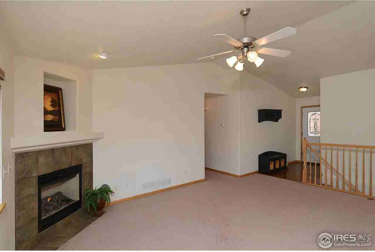 385 Blue Azurite Ave - Photo 6 of 16