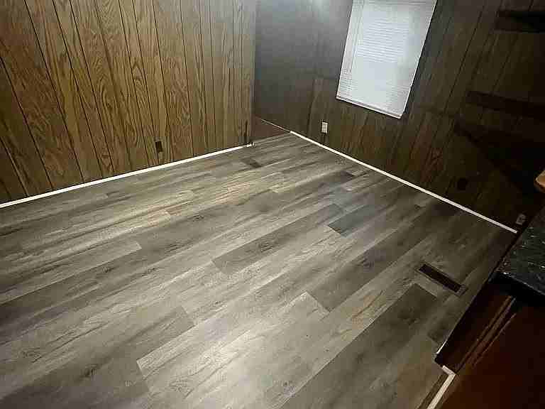 808 Trotwood Dr
