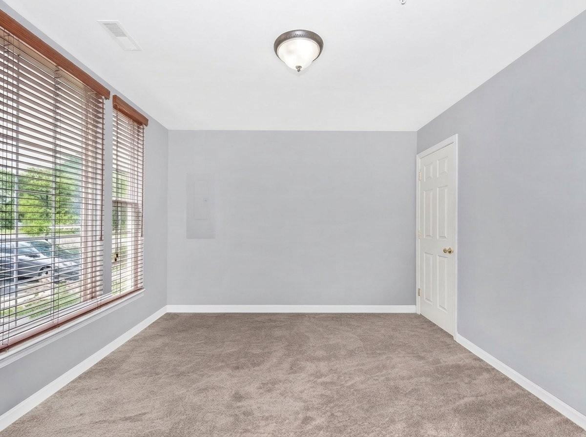 505 Ellison Ct - Photo 5 of 17