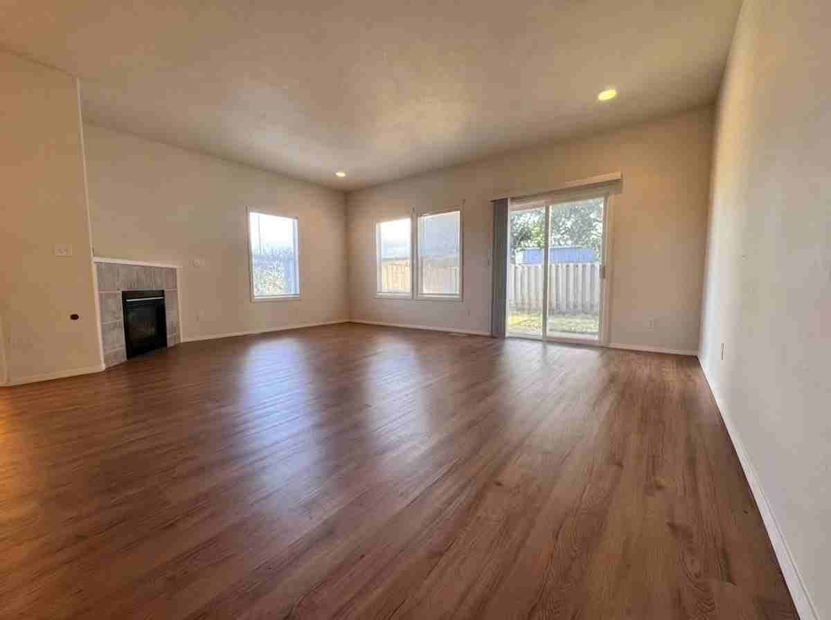 7178 Se Lois St - Photo 4 of 11
