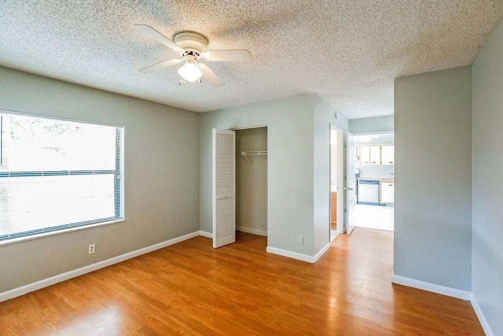5885 Lambeth Cir - Photo 5 of 13