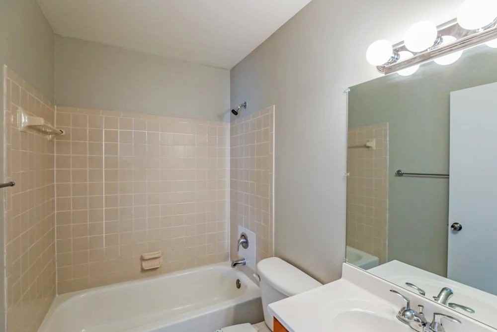 5885 Lambeth Cir - Photo 7 of 13