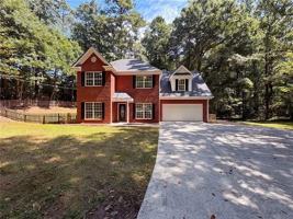featured image of 270 Forrest Ave