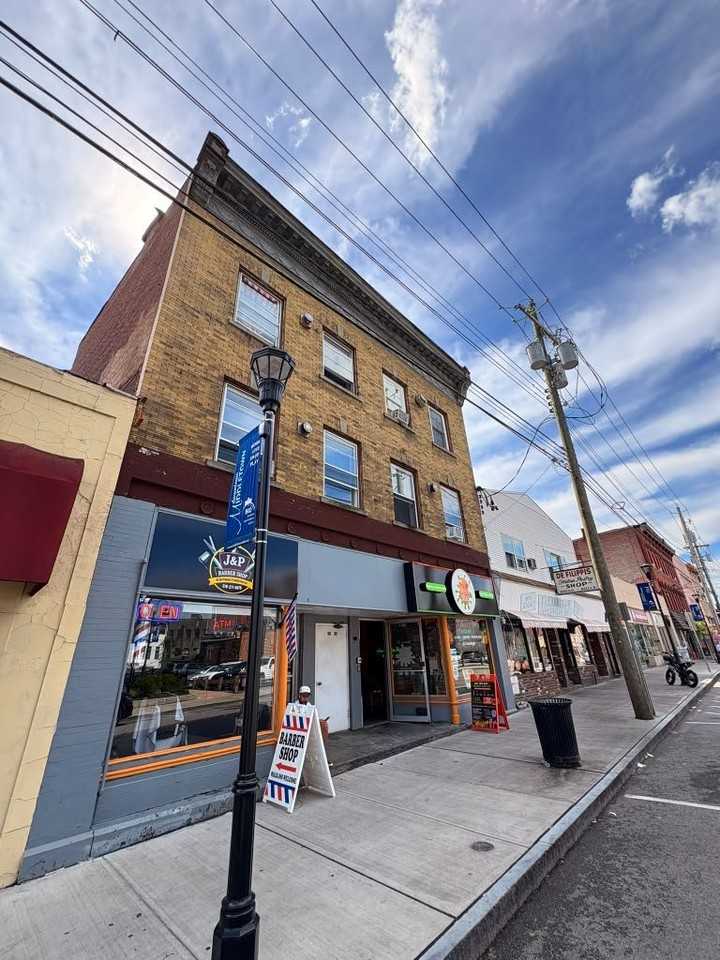 30 E Main St #4 - Photo 2 of 14