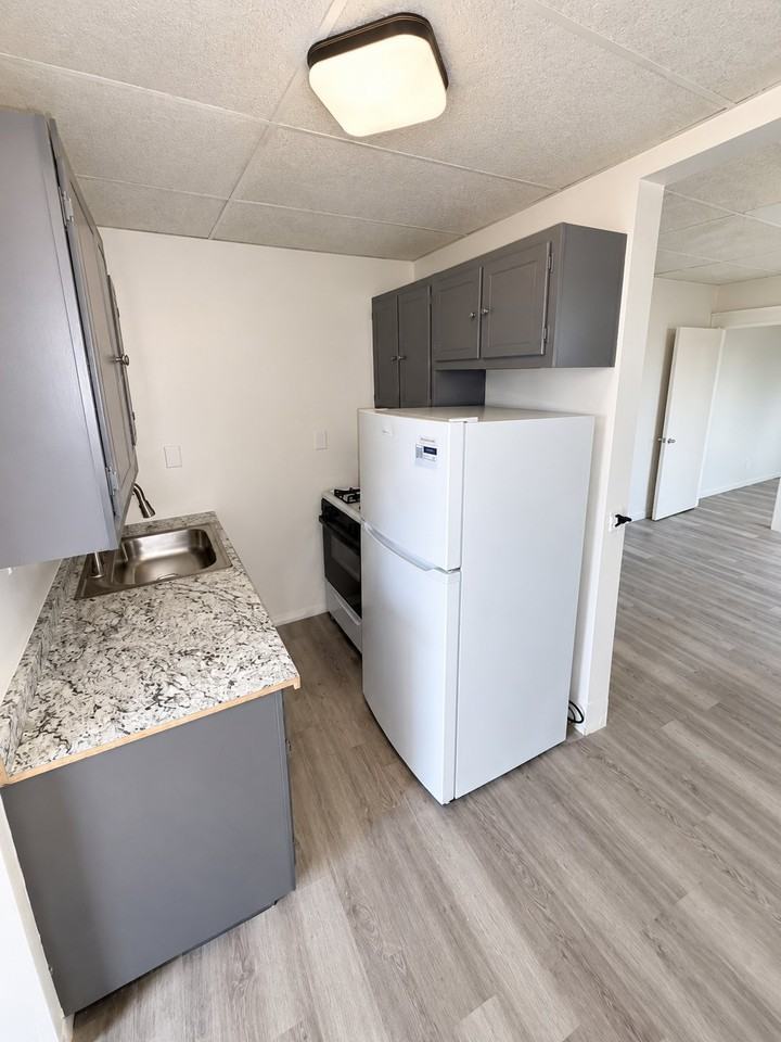 30 E Main St #4 - Photo 5 of 14