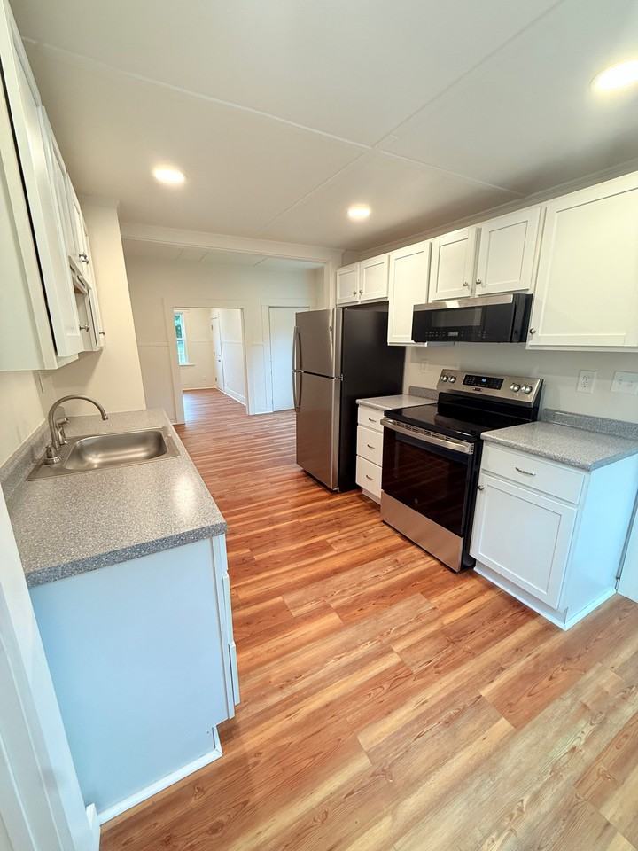 394 Main St #A - Photo 2 of 20