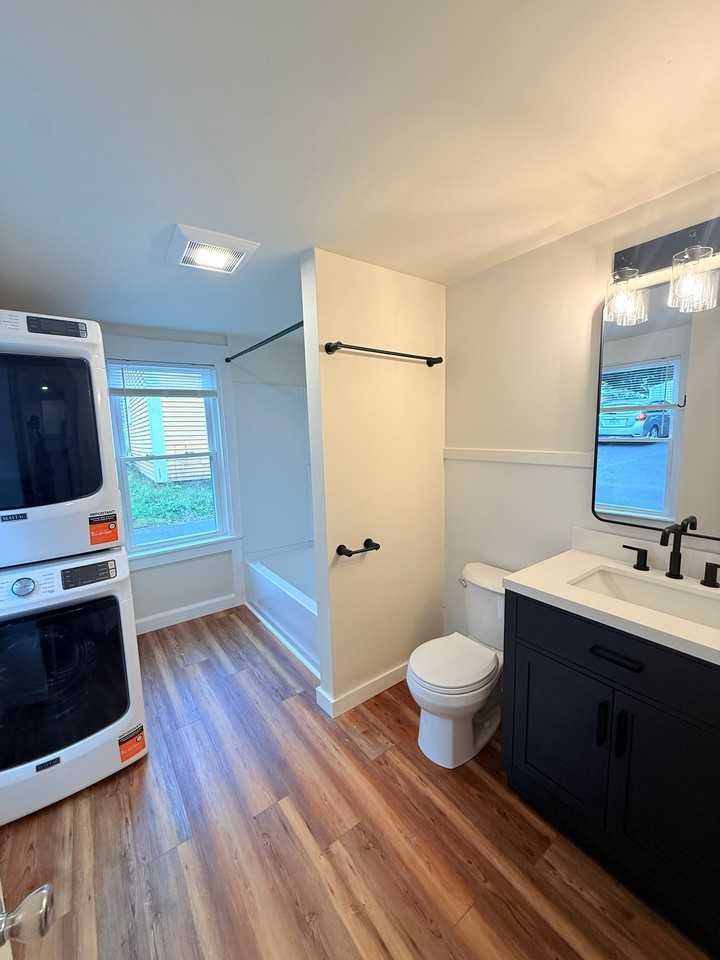394 Main St #A - Photo 7 of 20