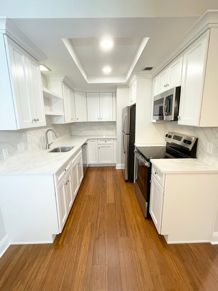 293B Sharon Way - Photo 3 of 13