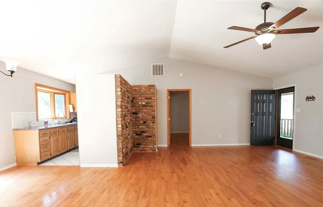 5516 Brookwood Ln