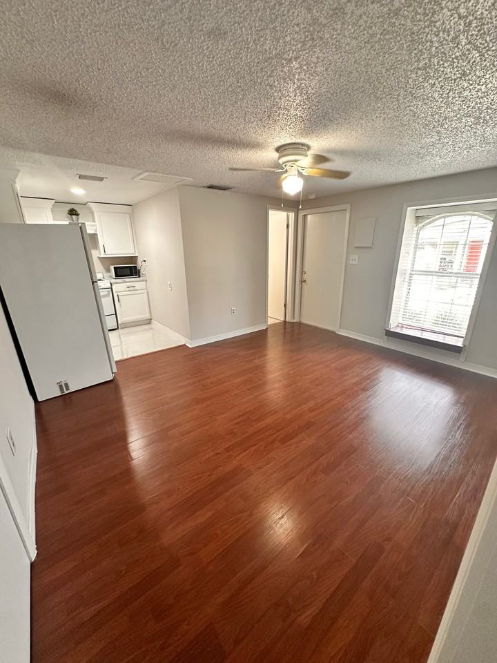 1109 Orangewalk Dr #A - Photo 3 of 8