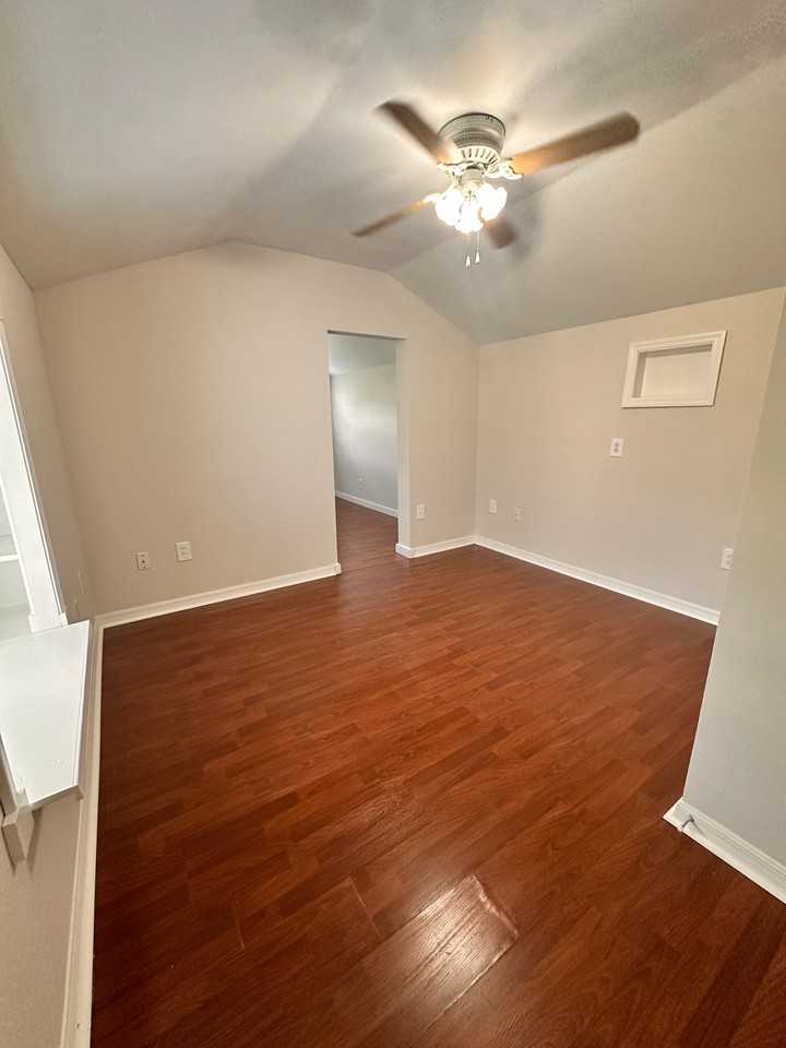 1109 Orangewalk Dr #A - Photo 6 of 8
