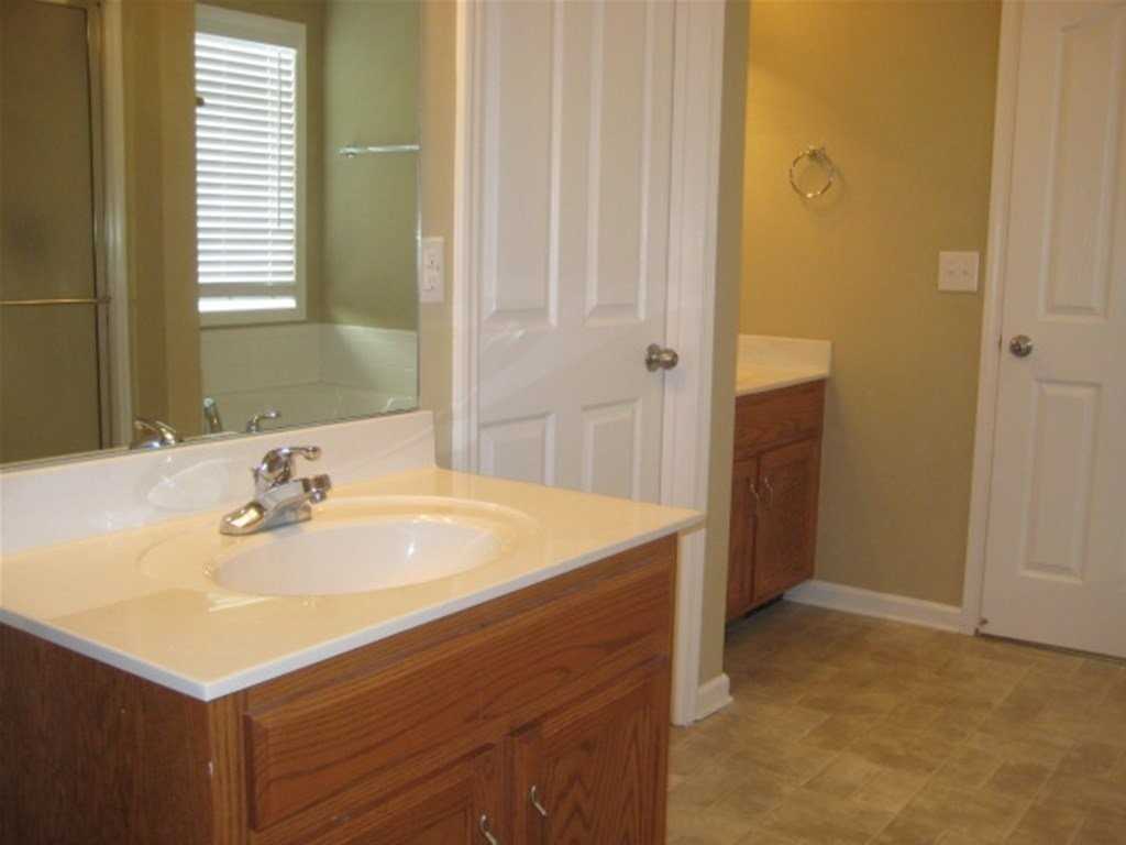 4766 Pennsylvania St - Photo 2 of 8