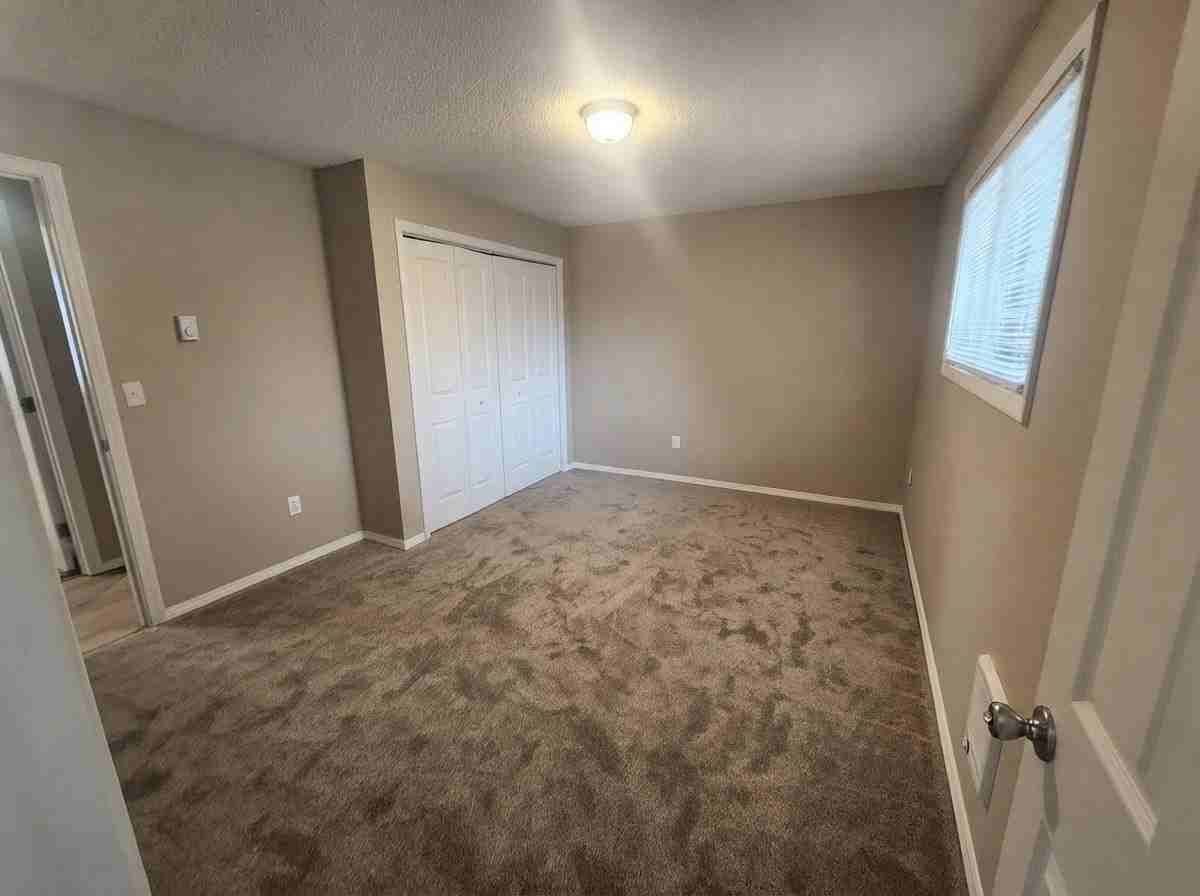 10924 E Fairview Ave - Photo 6 of 18