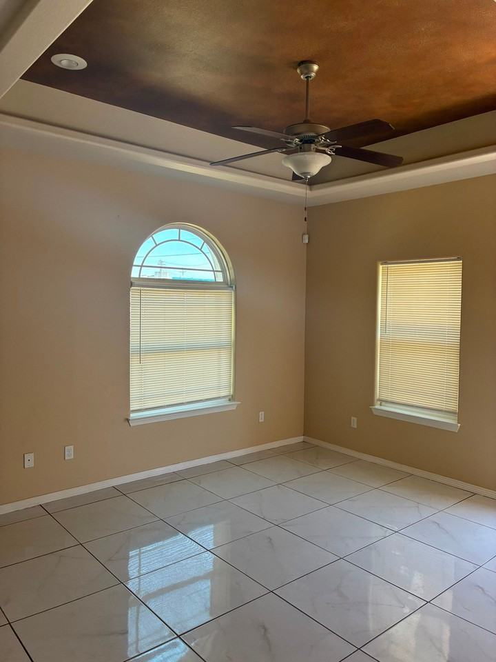 3108 Rosemary Dr #2 - Photo 3 of 10