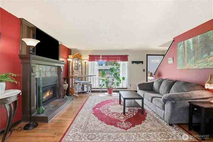 12519 Se 277th Pl - Photo 2 of 17