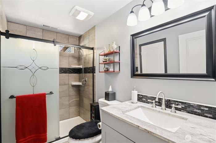 12519 Se 277th Pl - Photo 4 of 17