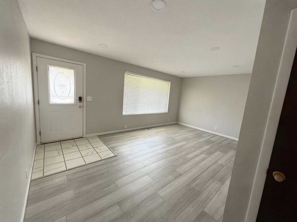 3082 Ws - Photo 2 of 15