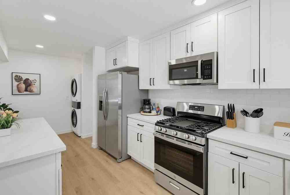 3432 Par Dr - Photo 3 of 20