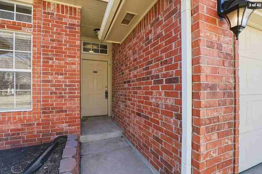 2204 Nw 157th St - Photo 2 of 20