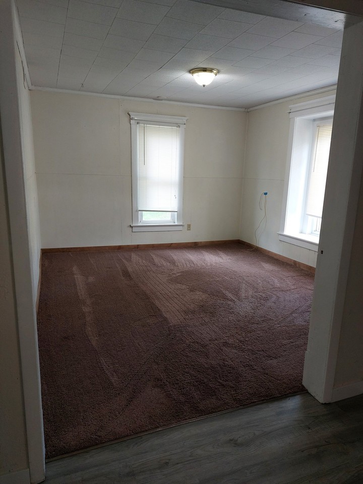 361 1st St Nw - Photo 3 of 18
