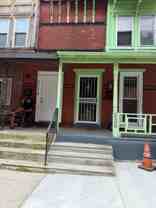3208 Pearl St - Photo 1 of 1