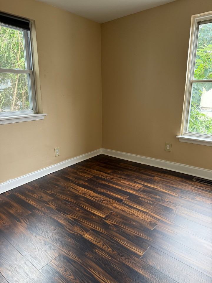 3208 Pearl St - Photo 3 of 16