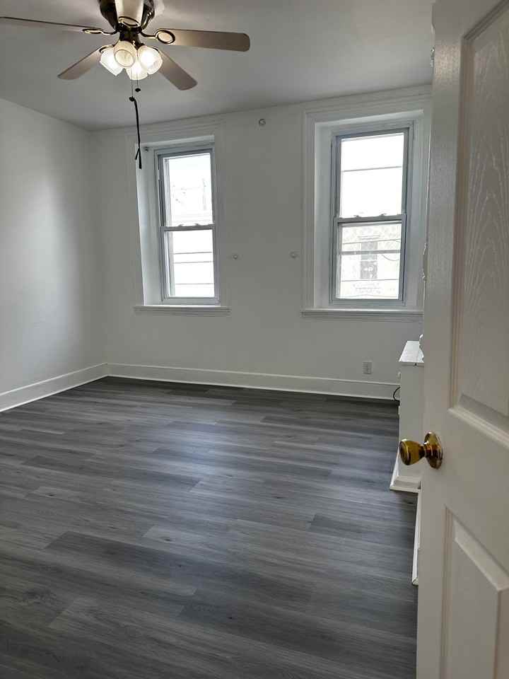 2260 N 15th St - Photo 7 of 14