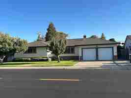 featured image of 1014 E Alameda St