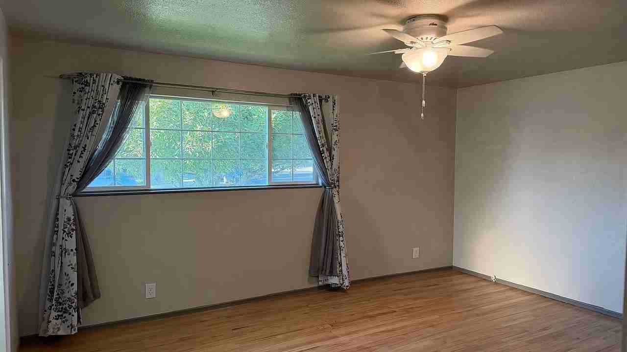 1014 E Alameda St - Photo 2 of 13