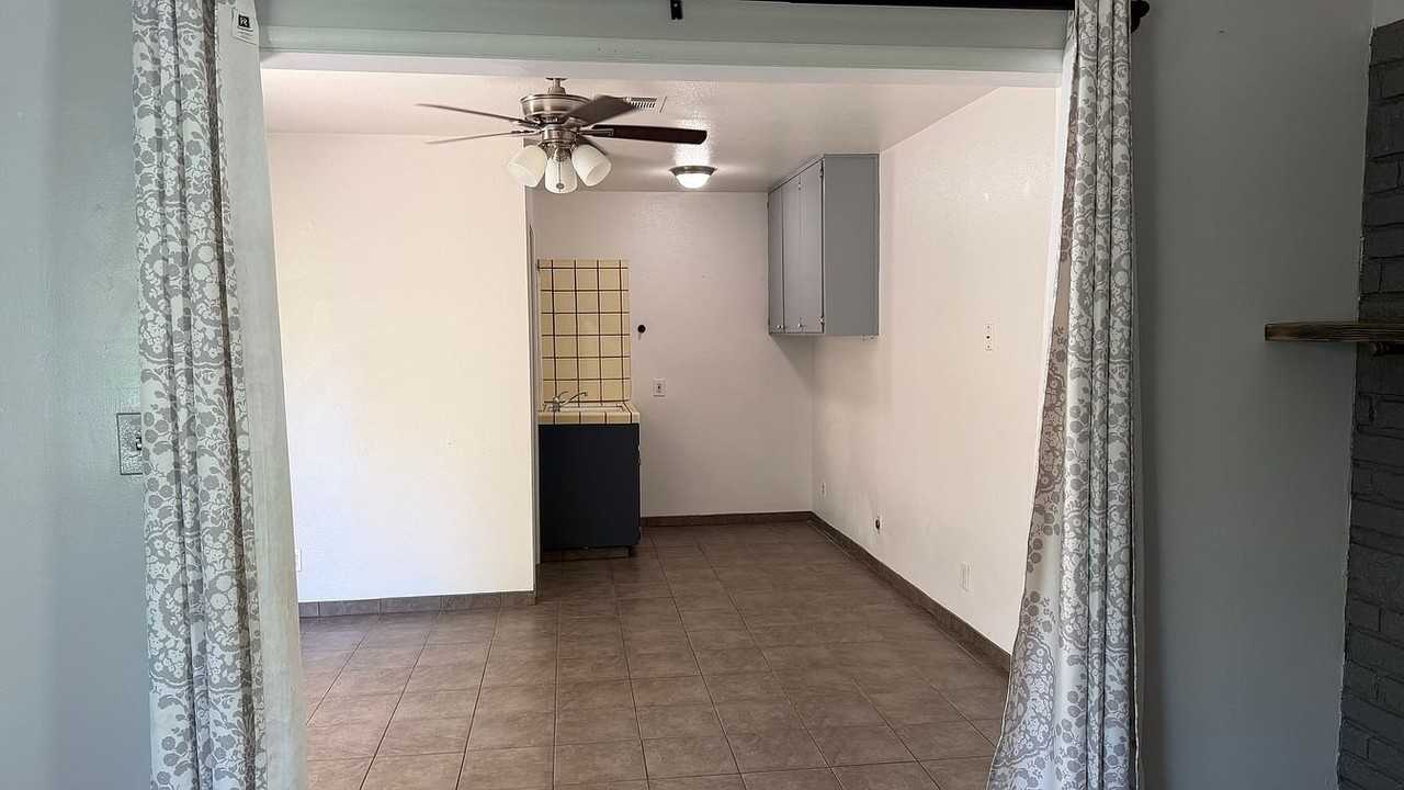 1014 E Alameda St - Photo 3 of 13