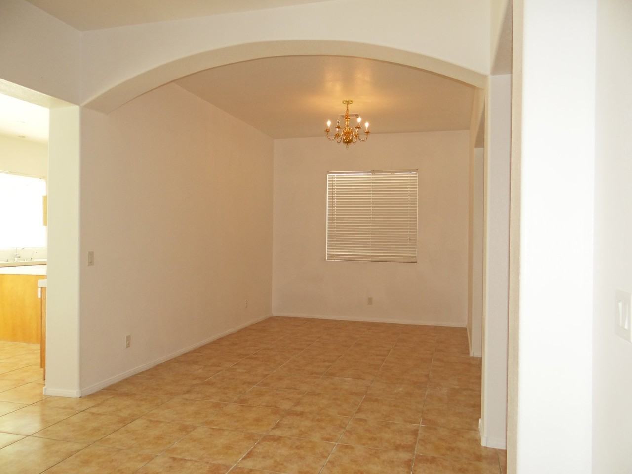 10119 W Mesa Vista Ave - Photo 7 of 20