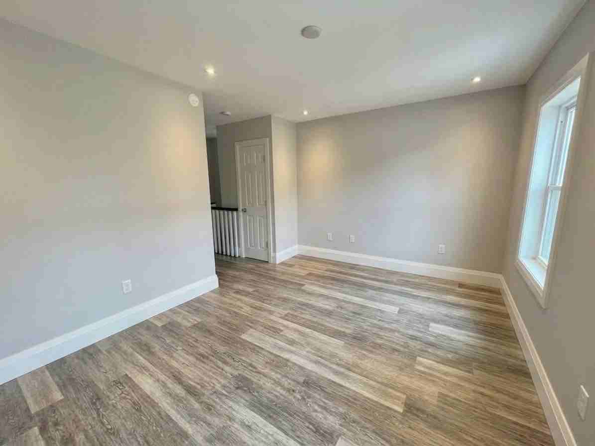 110 Ferguson Avenue North #2 - Photo 4 of 15