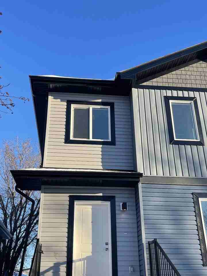 6520 106 St Nw - Photo 2 of 23