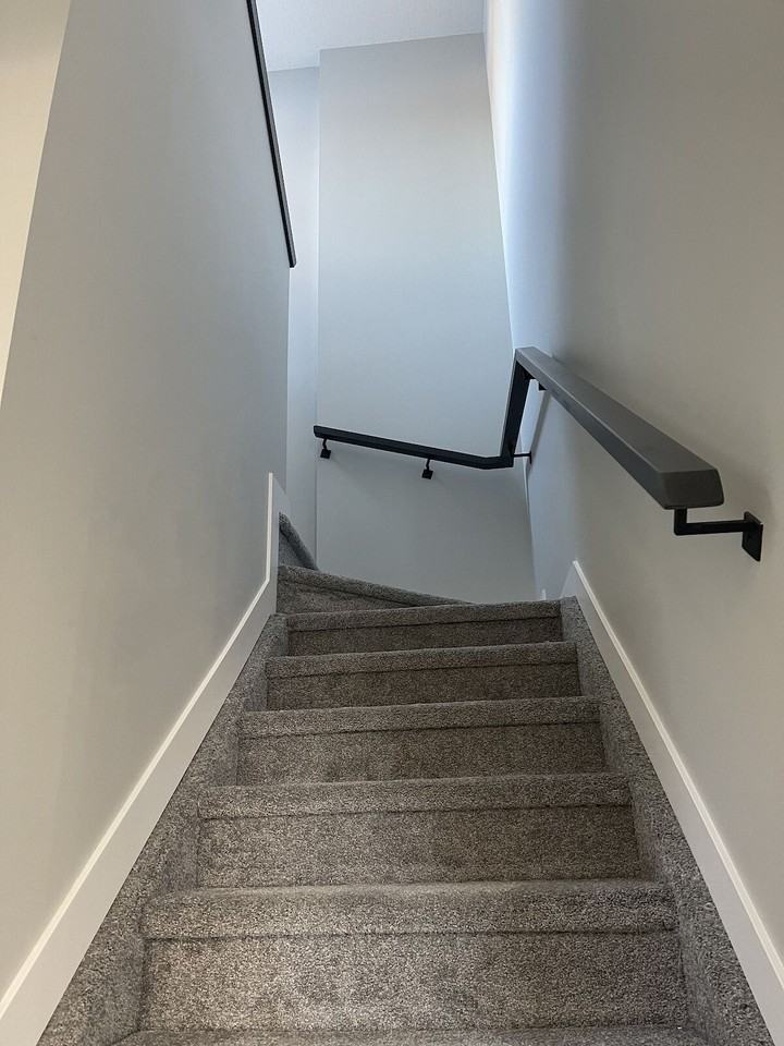 6520 106 St Nw - Photo 7 of 23
