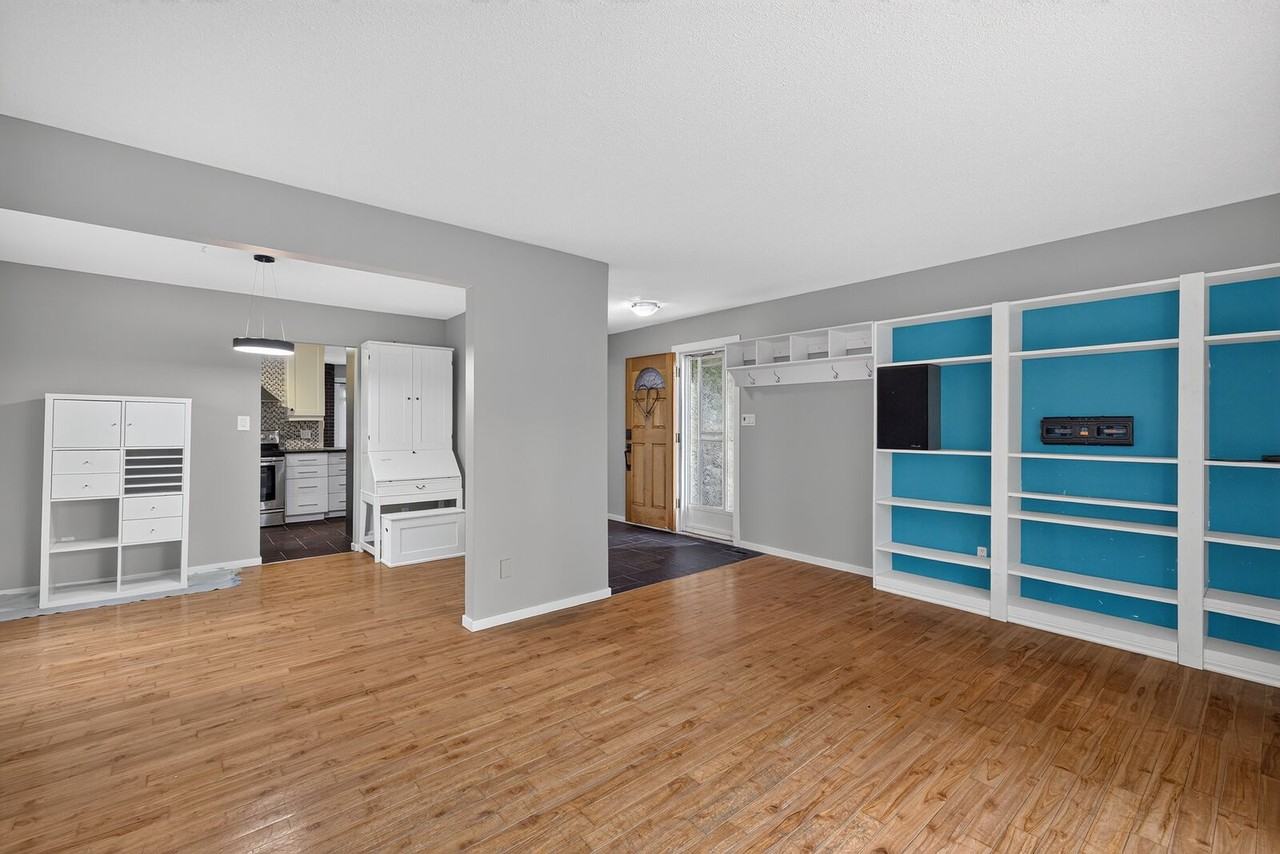 140 Greengrove Ave - Photo 4 of 50
