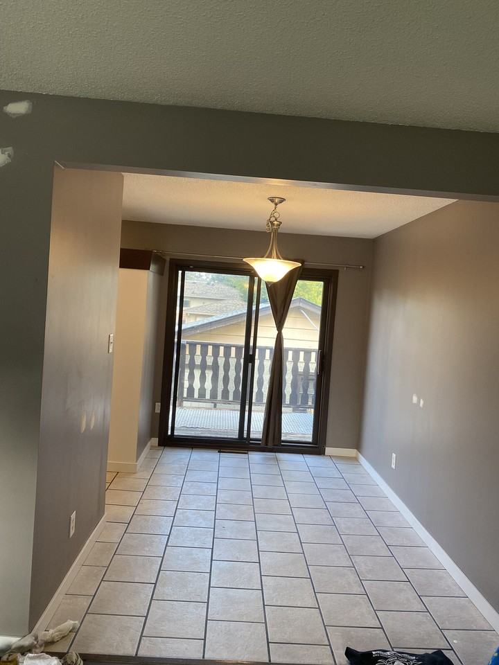 1220 19 St Ne - Photo 5 of 16