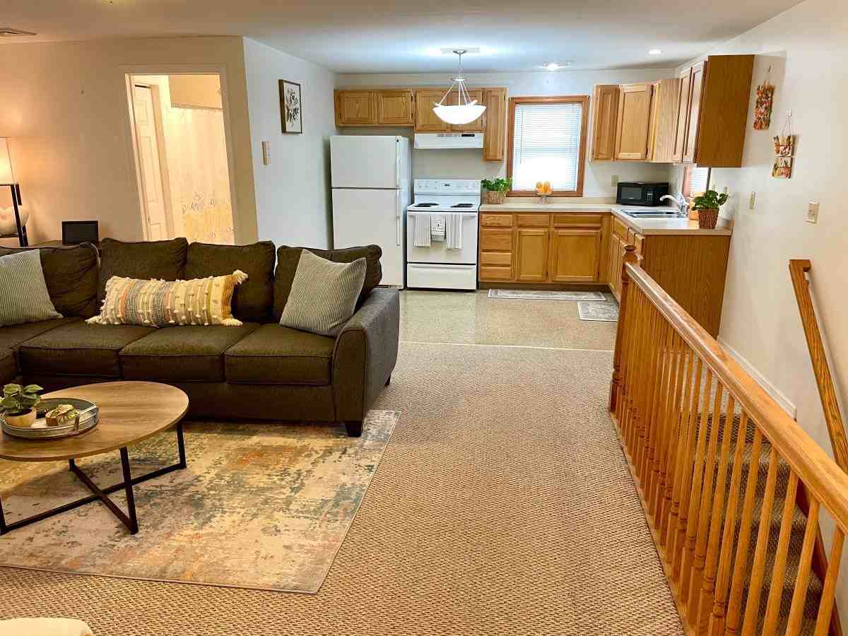 412 Main St #2 - Photo 6 of 16
