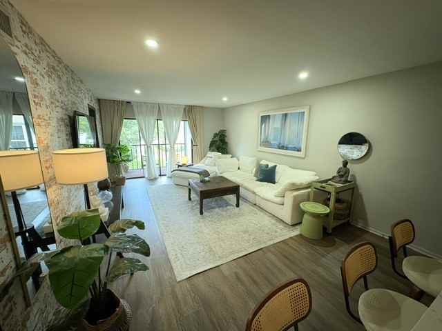 112 Windward Pl #112 - Photo 2 of 25