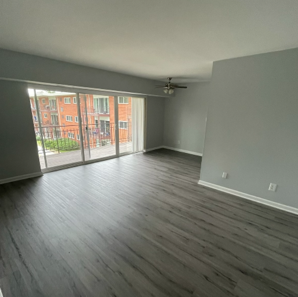 310 Caroline Dr #420 - Photo 4 of 9