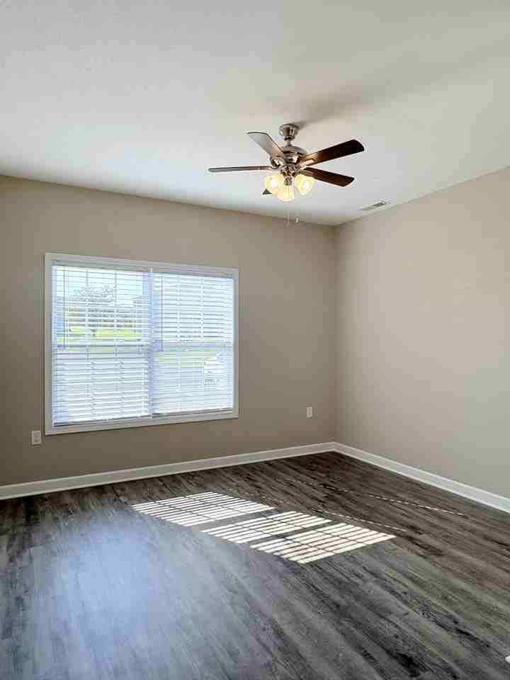 258 Spring Creek Ave #C - Photo 7 of 18