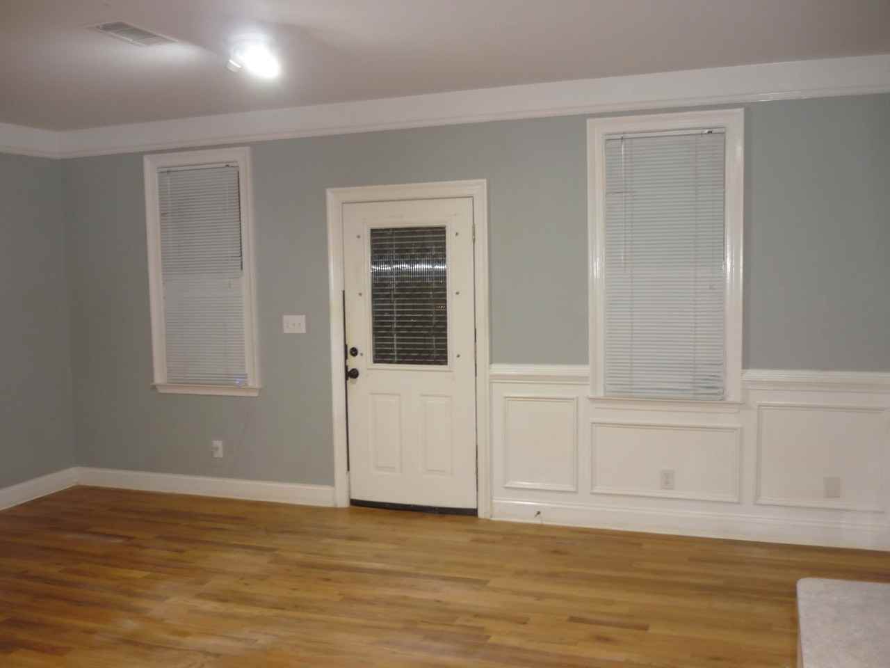 238 Wilbur Ave Se #2 - Photo 3 of 17