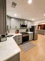 featured image of 3225 Chestnut St Ne #NA